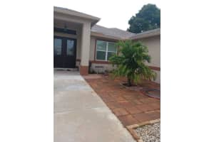 2544 SW Cameo Blvd, Port Saint Lucie, FL 34953 - MLS#F10506012
