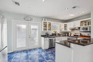 2216 NW 2nd Ave, Wilton Manors, FL 33311 - MLS#F10506038