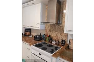 110 LAKE EMERALD DR 308, Oakland Park, FL 33309 Sold 07/15/25