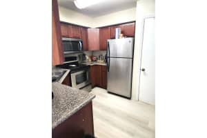 2321 Nw 33rd St 207, Oakland Park