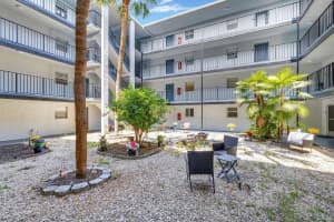 2800 Somerset Drive 218j, Lauderdale Lakes, FL 33311 - MLS#F10506074