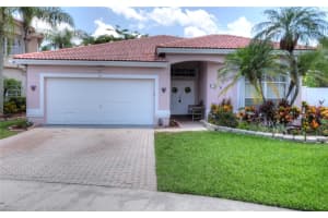 98 Gables Blvd, Weston, FL 33326 - MLS#F10506101