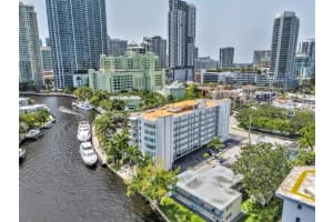 800 Se 4 St 405, Fort Lauderdale