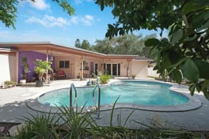 8979 SW 49th St, Cooper City, FL 33328 Sold 09/03/25