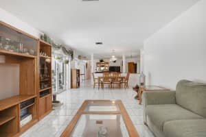 8979 SW 49th St, Cooper City, FL 33328 Sold 09/03/25