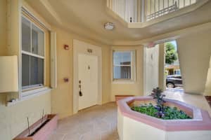 8964 W Flagler St 101, Miami, FL 33174 Sold 09/26/25