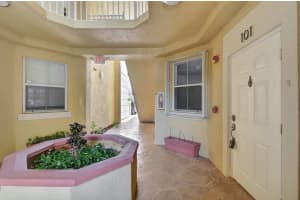 8964 W Flagler St 101, Miami, FL 33174 Sold 09/26/25