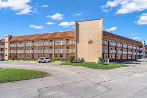 9041 Sunrise Lakes Blvd 211, Sunrise, FL 33322 Sold 08/15/25