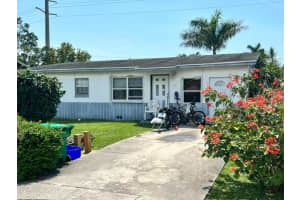 491 W Jordan Blvd, Pahokee, FL 33476 Sold 08/19/25