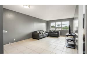 2309 Park Ln 202, Hollywood, FL 33021 Sold 07/31/25