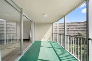1750 NE 191st St 519, Miami, FL 33179 Sold 10/14/25