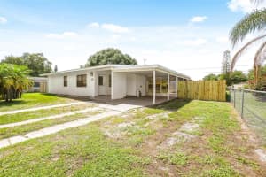 140 Serenata Court, Port Saint Lucie, FL 34983 - MLS#F10506249