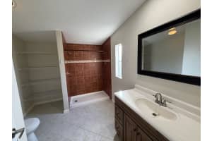 8550 SW 23rd Pl, Davie, FL 33324 - MLS#F10506255