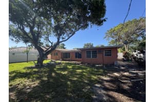 3207 Norfolk St, Pompano Beach, FL 33062 - MLS#F10506275