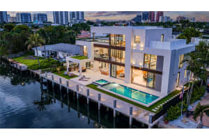 2849 NE 29th St, Fort Lauderdale, FL 33306 Sold 10/30/25