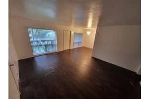 4320 Sw 6th St 203, Plantation
