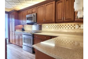 101 NE 19th Ave 122, Deerfield Beach, FL 33441 - MLS#F10506372