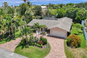 2200 Ne 33rd St, Lighthouse Point