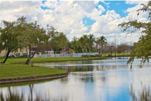 457 Vista Isles Dr 2127, Plantation, FL 33325 - MLS#F10506379