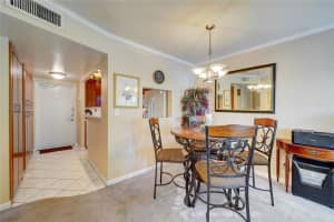 9440 Sunrise Lakes Blvd 312, Sunrise, FL 33322 - MLS#F10506386