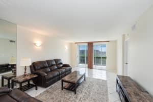 7466 Trent Dr 310, Fort Lauderdale, FL 33321 Sold 10/23/25