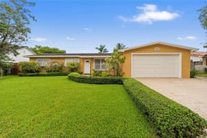 11210 Nw 23rd St, Pembroke Pines