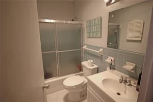 2001 NE 38th St 10, Lighthouse Point, FL 33064 Sold 07/01/25