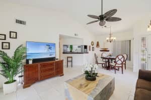 8 Via De Casas Sur 101, Boynton Beach, FL 33426 Sold 07/25/25