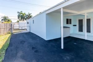 1270 NE 26th Ter, Pompano Beach, FL 33062 - MLS#F10506478
