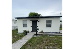 550 NW 15th Ct, Pompano Beach, FL 33060 Sold 08/19/25