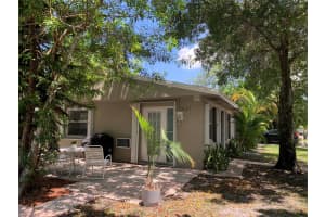801 SW 10TH ST 1, Fort Lauderdale, FL 33315 - MLS#F10506524