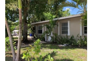 801 SW 10TH ST 1, Fort Lauderdale, FL 33315 - MLS#F10506524