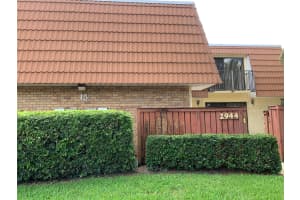 2944 S Waterford Dr 2944, Deerfield Beach, FL 33442 - MLS#F10506543