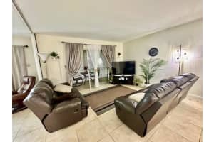 8901 S Hollybrook Blvd 304, Pembroke Pines, FL 33025 - MLS#F10506573