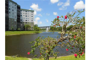 2112 S Cypress Bend Dr 401, Pompano Beach, FL 33069 - MLS#F10506604
