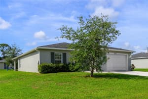 1292 SW Lawndale Ave, Port Saint Lucie, FL 34953 - MLS#F10506619