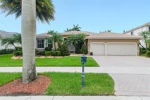 2481 Eagle Run Dr, Weston