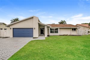 880 NW 48th Ave, Coconut Creek, FL 33063 Sold 01/02/26