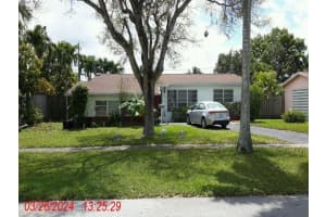 6260 NW 15th St, Sunrise, FL 33313 Sold 07/28/25