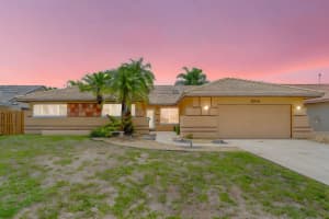 15541 S Roundtable Rd, Davie