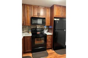 1172 NW 106th Ter 205, Pembroke Pines, FL 33026 Sold 08/28/25