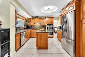 8160 NW 21st St, Sunrise, FL 33322 Sold 08/04/25