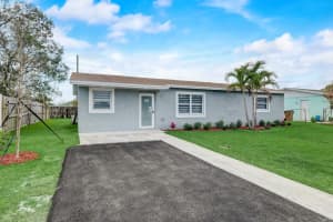 520 SW 13th Pl, Deerfield Beach, FL 33441 - MLS#F10506756