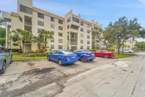 6193 Rock Island Rd 204, Tamarac