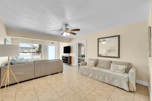 529 NE 2nd Pl, Dania Beach, FL 33004 - MLS#F10506806
