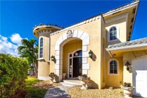 4951 NE 28 AVE, Lighthouse Point, FL 33064 Sold 08/21/25
