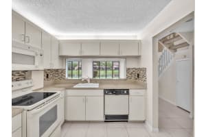 3950 Cocoplum Cir D, Coconut Creek, FL 33063 Sold 09/05/25