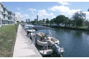 465 Paradise Isle Blvd 307, Hallandale Beach