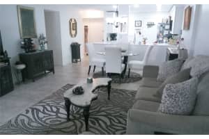 206 SE 10th St 108, Dania Beach, FL 33004 Sold 05/09/25