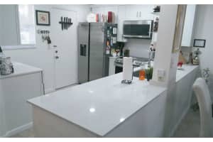 206 SE 10th St 108, Dania Beach, FL 33004 Sold 05/09/25